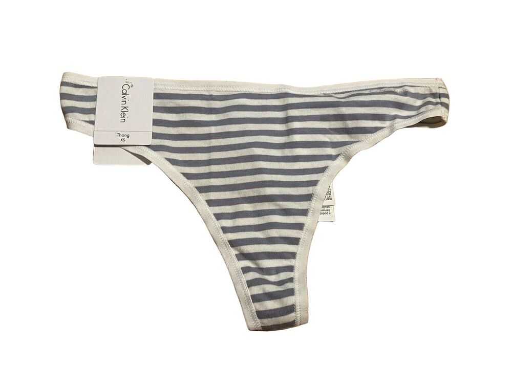 Calvin Klein Women's Cotton Form Thong Panty - XS